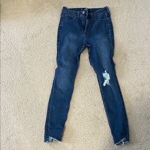 Hollister Dark Blue Skinny Jeans with Distressed Hem (Juniors Size 3R)